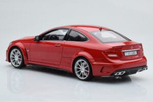 Mercedes C63 AMG W204 Black Series Sarkans GT Spirit 1:18 GT065 Sveķi — attēls 5 no 6