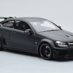 Mercedes C63 AMG W204 Black Series Matēts Melns GT Spirit 1:18 - image 4 of 6