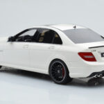 Mercedes C63 AMG W204 Balts GT Spirit 1:18 - image 5 of 6