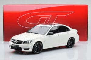 Mercedes C63 AMG W204 Balts GT Spirit 1:18 GT166 Sveķi — attēls 6 no 6