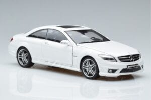 Mercedes CL63 AMG C216 Balts AUTOart 1:18 76167 Metāls — attēls 4 no 6