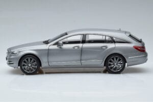 Mercedes CLS Shooting Brake X218 Alanite Pelēks Norev 1:18 B66960117 Metāls — attēls 4 no 7
