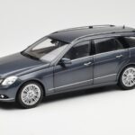 Mercedes E-Class S212 T-Model Tenorit Pelēks Metallic Minichamps 1:18