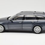 Mercedes E-Class S212 T-Model Tenorit Pelēks Metallic Minichamps 1:18 - image 4 of 8