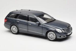 Mercedes E-Class S212 T-Model Tenorit Pelēks Metallic Minichamps 1:18 B66962447 Metāls — attēls 6 no 8