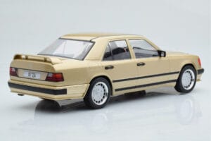 Mercedes E-Class W124 Tuning Bēšs MCG 1:18 MCG18342 Metāls — attēls 2 no 6