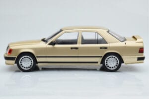 Mercedes E-Class W124 Tuning Bēšs MCG 1:18 MCG18342 Metāls — attēls 3 no 6