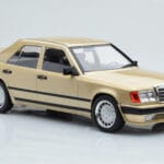 Mercedes E-Class W124 Tuning Bēšs MCG 1:18 - image 4 of 6