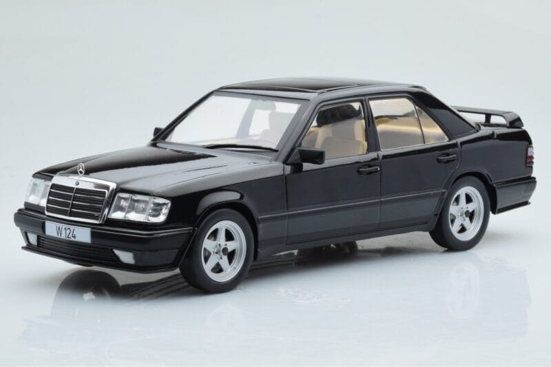 Mercedes E-Class W124 Tuning Melns MCG 1:18