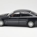 Mercedes E-Class W211 Zils Metallic Kyosho 1:18 - image 4 of 8
