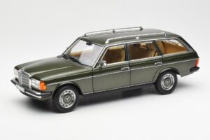 Mercedes 230T W123 T-Model Zaļš Metaliks Norev 1:18