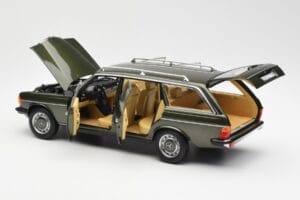 Mercedes 230T W123 T-Model Zaļš Metaliks Norev 1:18 183730 Metāls — attēls 5 no 8
