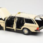 Mercedes 230T W123 T-Model Taksometrs Norev 1:18 - image 5 of 8