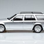 Mercedes E36 AMG S124 Sudrabs Otto 1:18 OT889 Sveķi - image 3 of 6