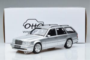 Mercedes E36 AMG S124 Sudrabs Otto 1:18 OT889 Sveķi — attēls 6 no 6