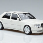 Mercedes E60 AMG W124 Balts Otto 1:18 - image 4 of 6