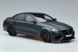 Mercedes E63 AMG Brabus 800 W213 Zaļš GT Spirit 1:18 GT208 Sveķi — attēls 4 no 6