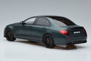 Mercedes E63 AMG Brabus 800 W213 Zaļš GT Spirit 1:18 GT208 Sveķi — attēls 5 no 6