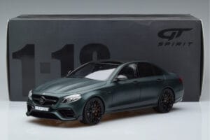 Mercedes E63 AMG Brabus 800 W213 Zaļš GT Spirit 1:18 GT208 Sveķi — attēls 6 no 6