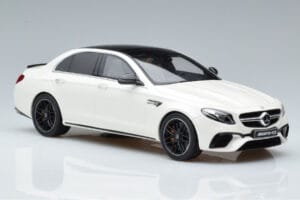 Mercedes AMG E63 S W213 Balts GT Spirit 1:18 B66965711 Sveķi — attēls 4 no 6