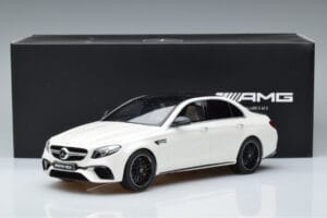 Mercedes AMG E63 S W213 Balts GT Spirit 1:18 B66965711 Sveķi — attēls 6 no 6