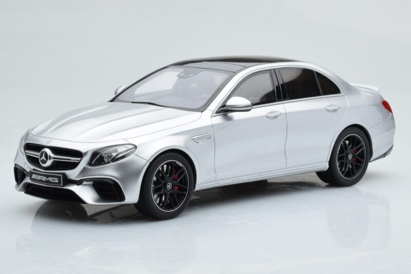 Mercedes AMG E63 S W213 Sudrabs GT Spirit 1:18