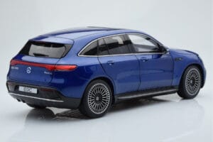 Mercedes EQC 400 Brilliant Zils NZG 1:18 B66963757 Metāls — attēls 3 no 8