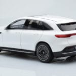 Mercedes EQC 400 Diamond Balts NZG 1:18 - image 7 of 8