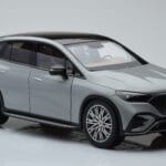 Mercedes EQE SUV X294 AMG Line Alpine Pelēks NZG 1:18 - image 6 of 8