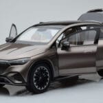 Mercedes EQE SUV X294 AMG Line Velvet Brūns NZG 1:18 - image 2 of 8