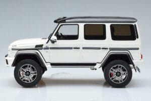 Mercedes G500 4x4 W463 GT Spirit 1:18 GT142 Sveķi — attēls 3 no 6