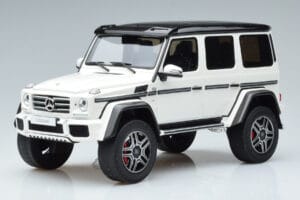 Mercedes G500 4x4 W463 GT Spirit 1:18 GT142 Sveķi