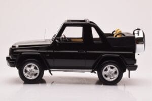 Mercedes G500 W463 Kabriolets Obsidian Melns Otto 1:18 OT1040 Sveķi — attēls 3 no 6
