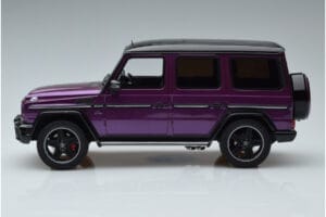 Mercedes G63 AMG W463 Crazy Color Galactic Beam Dealer Edition GT Spirit 1:18 B66961014 Sveķi — attēls 3 no 6