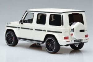 Mercedes AMG G63 W463 Balts GT Spirit 1:18 KJ038 Metāls — attēls 5 no 6