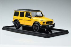 Mercedes AMG G63 W463 Dzeltens MotorHelix 1:18 MH018-Y Sveķi — attēls 4 no 7