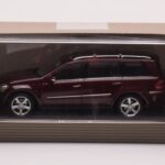 Mercedes GL X164 Karneols Sarkans Minichamps 1:43 - image 4 of 4