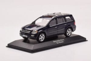 Mercedes GL X164 Tanzanite Zils Minichamps 1:43 B66962228 Metāls — attēls 2 no 4