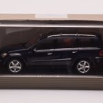 Mercedes GL X164 Tanzanite Zils Minichamps 1:43 - image 4 of 4