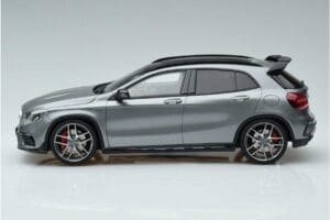 Mercedes AMG GLA 45 X156 Dīlera Izdevums GT Spirit 1:18 B66960467 Sveķi — attēls 3 no 6