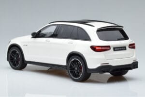 Mercedes GLC 63 AMG X253 Balts GT Spirit 1:18 B66965713 Sveķi — attēls 5 no 6