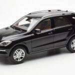Mercedes M-Class W166 Obsidian Melns Metaliks Minichamps 1:18