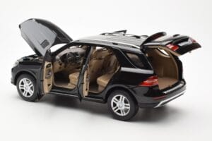 Mercedes M-Class W166 Obsidian Melns Metaliks Minichamps 1:18 B66960063 Metāls — attēls 5 no 8