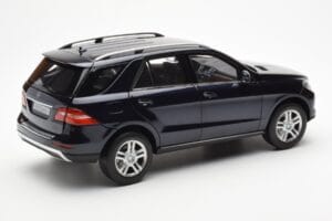 Mercedes M-Class W166 Tansanite Zils Metaliks Minichamps 1:18 B66960065 Metāls — attēls 3 no 8