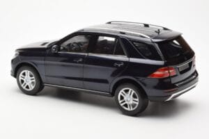 Mercedes M-Class W166 Tansanite Zils Metaliks Minichamps 1:18 B66960065 Metāls — attēls 7 no 8