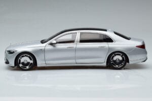 Mercedes Maybach S600 W222 V12 Biturbo Hightech Sudrabs Almost Real 1:18 820118 Metāls — attēls 5 no 12