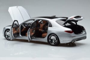Mercedes Maybach S600 W222 V12 Biturbo Hightech Sudrabs Almost Real 1:18 820118 Metāls — attēls 8 no 12