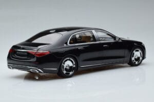 Mercedes Maybach S600 W222 V12 Biturbo Obsidian Melns Almost Real 1:18 820115 Metāls — attēls 3 no 11