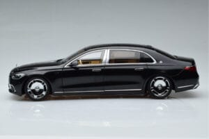 Mercedes Maybach S600 W222 V12 Biturbo Obsidian Melns Almost Real 1:18 820115 Metāls — attēls 5 no 11