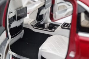 Mercedes Maybach S600 W222 V12 Biturbo Patagonia Sarkans Almost Real 1:18 820119 Metāls — attēls 9 no 10